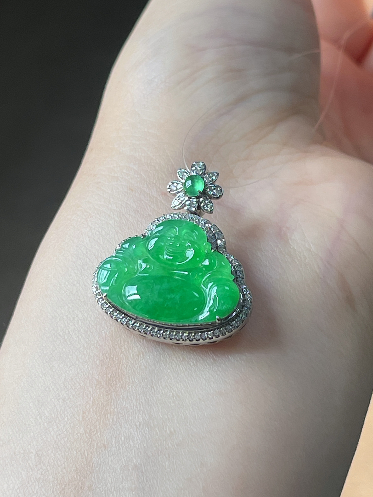 翡翠冰糯种绿色佛公吊坠，印记：G18K,伴钻石
