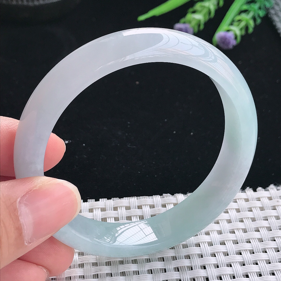 实拍天然翡翠56.8/13.2/7.6老坑冰胶水灵天空蓝手镯翡翠玉镯手环