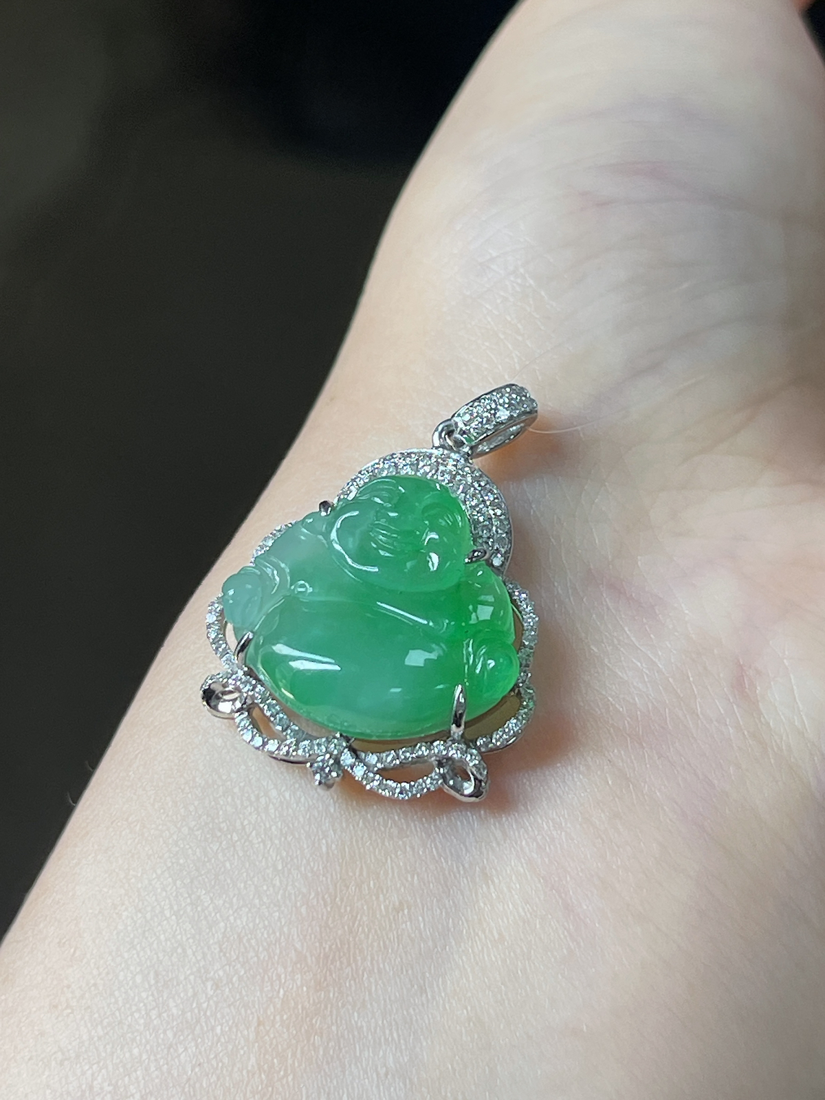 翡翠冰糯种绿色佛公吊坠，印记：G18K,伴钻石