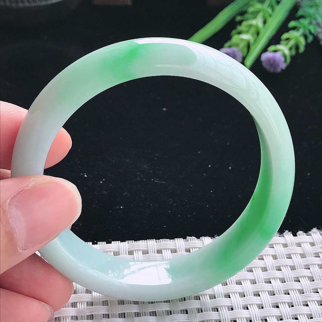 实拍天然翡翠55.5/12.9/7.8老坑精美飘阳绿手镯翡翠玉镯手环