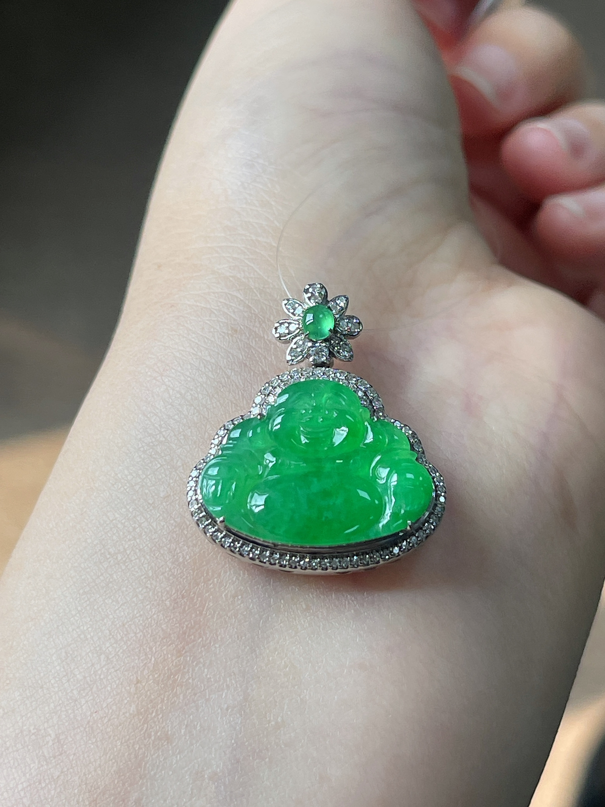 翡翠冰糯种绿色佛公吊坠，印记：G18K,伴钻石