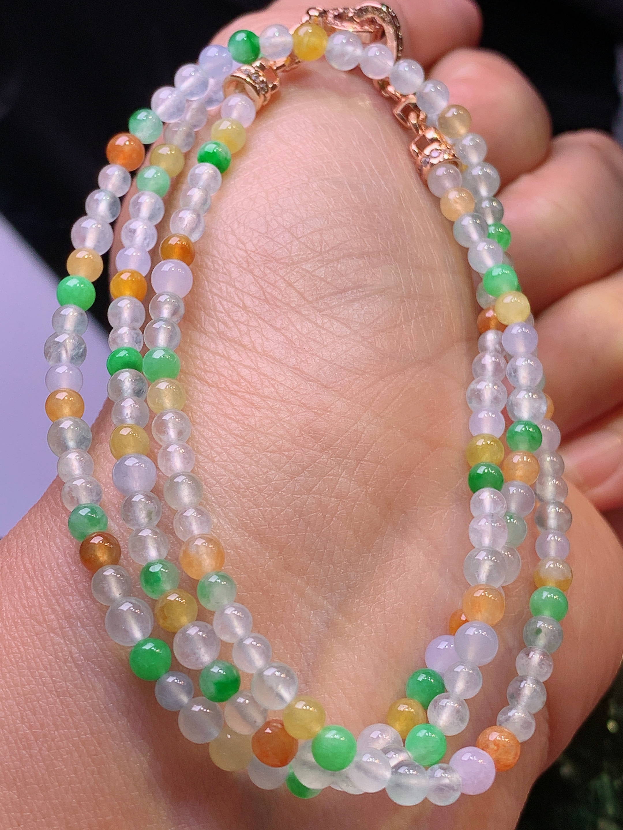 多彩圆珠项链 玉质细腻 色泽艳丽清新 水润亮眼 整体尺寸4*z1
