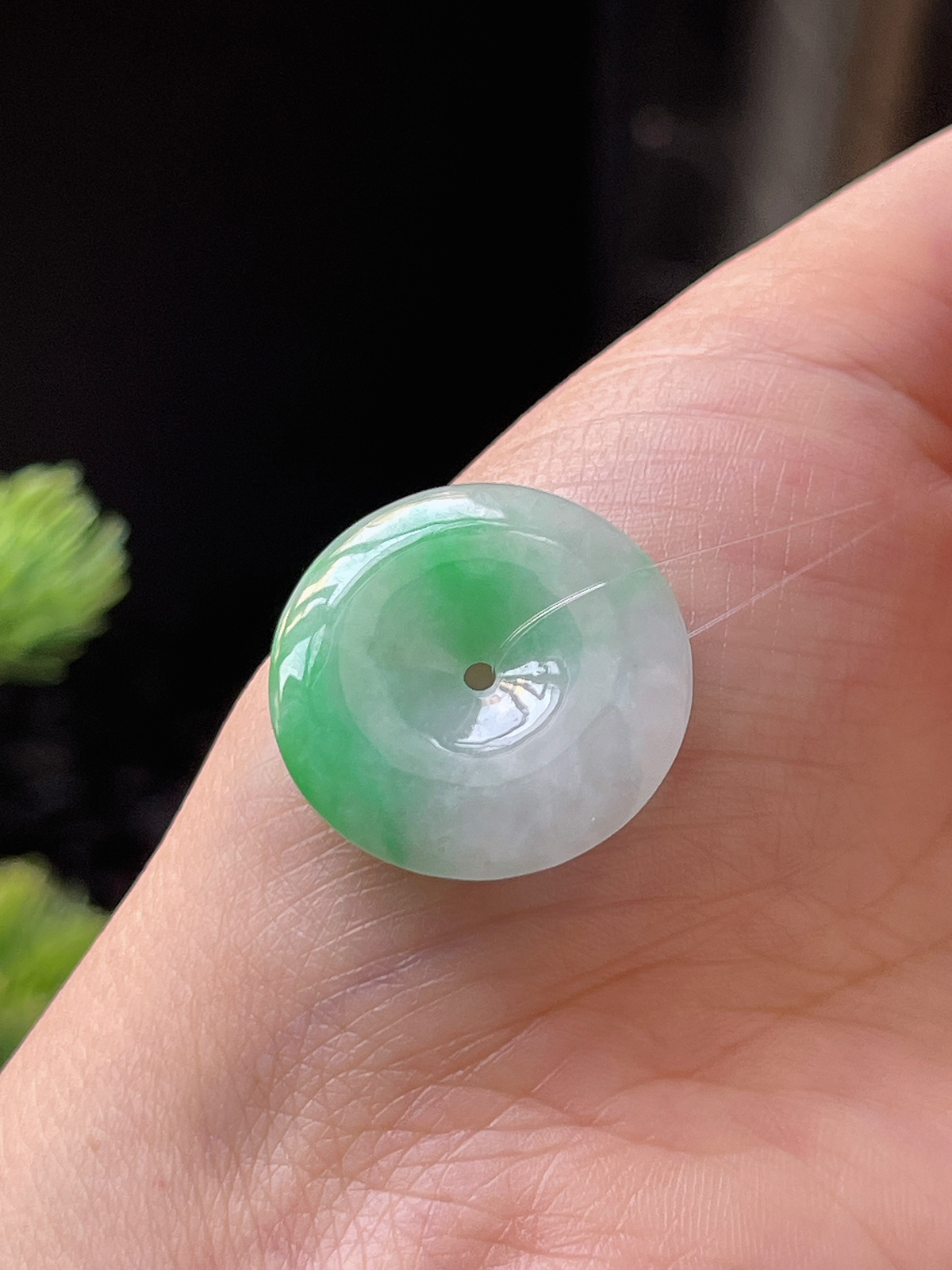 翡翠糯化种淡绿色平安扣