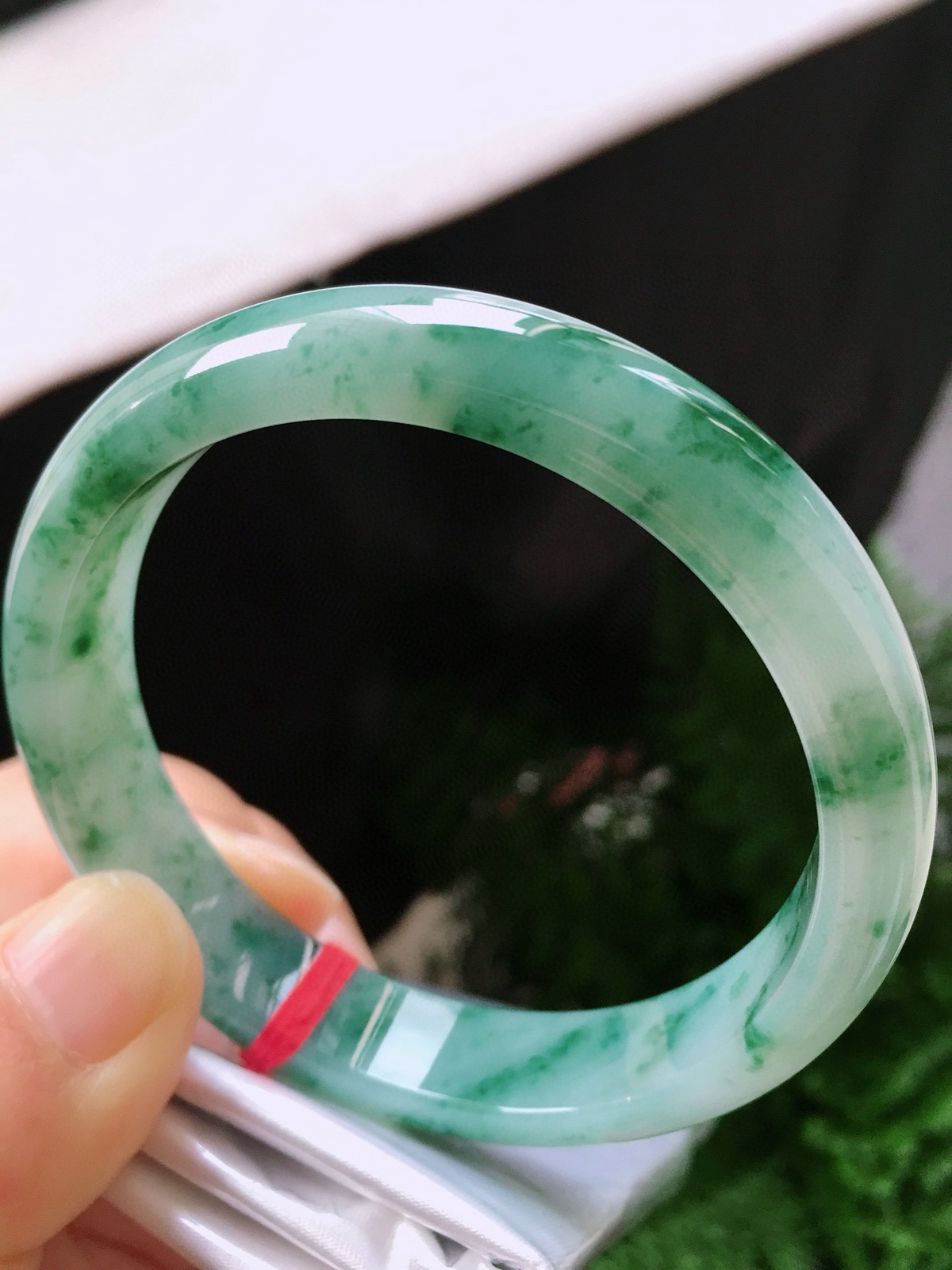 圈口60，正圈手镯，大圈口，飘花，玉质冰润，完美，尺寸60-12.5-7.1mm