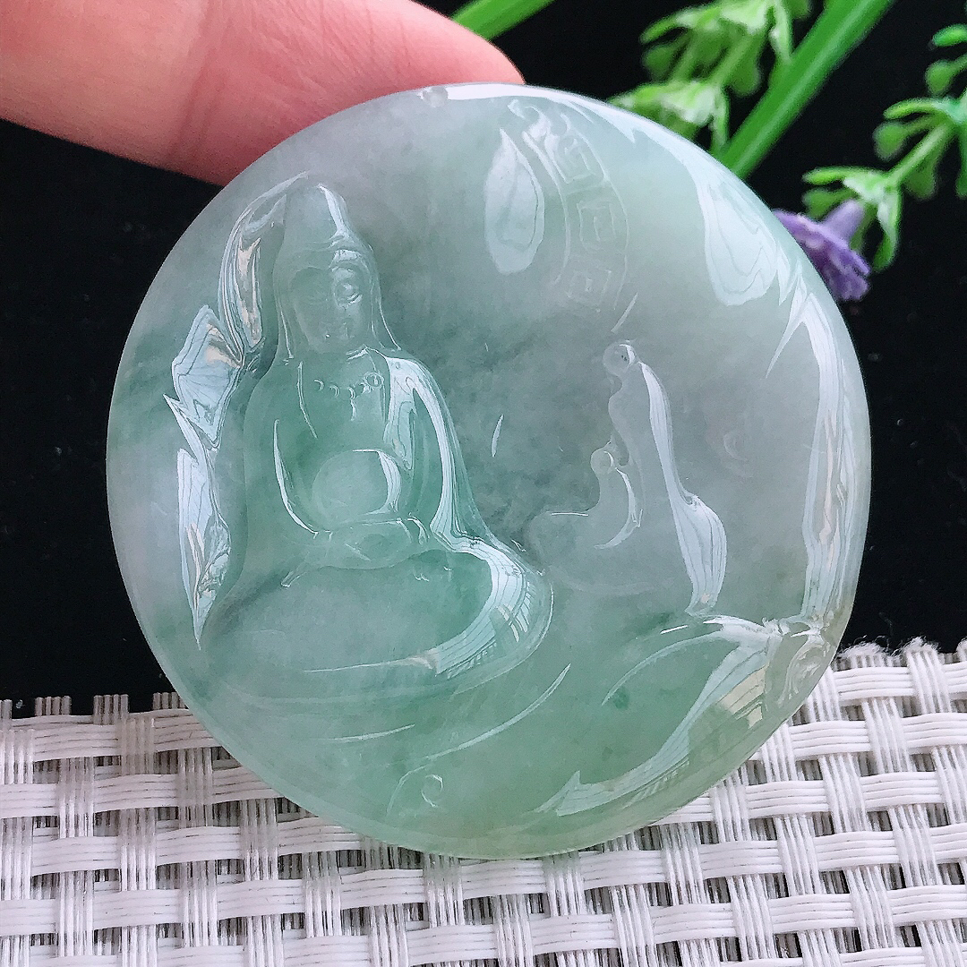 实拍A货翡翠53.8/5.8老坑冰胶水灵冰晴无相观音吊坠翡翠挂件