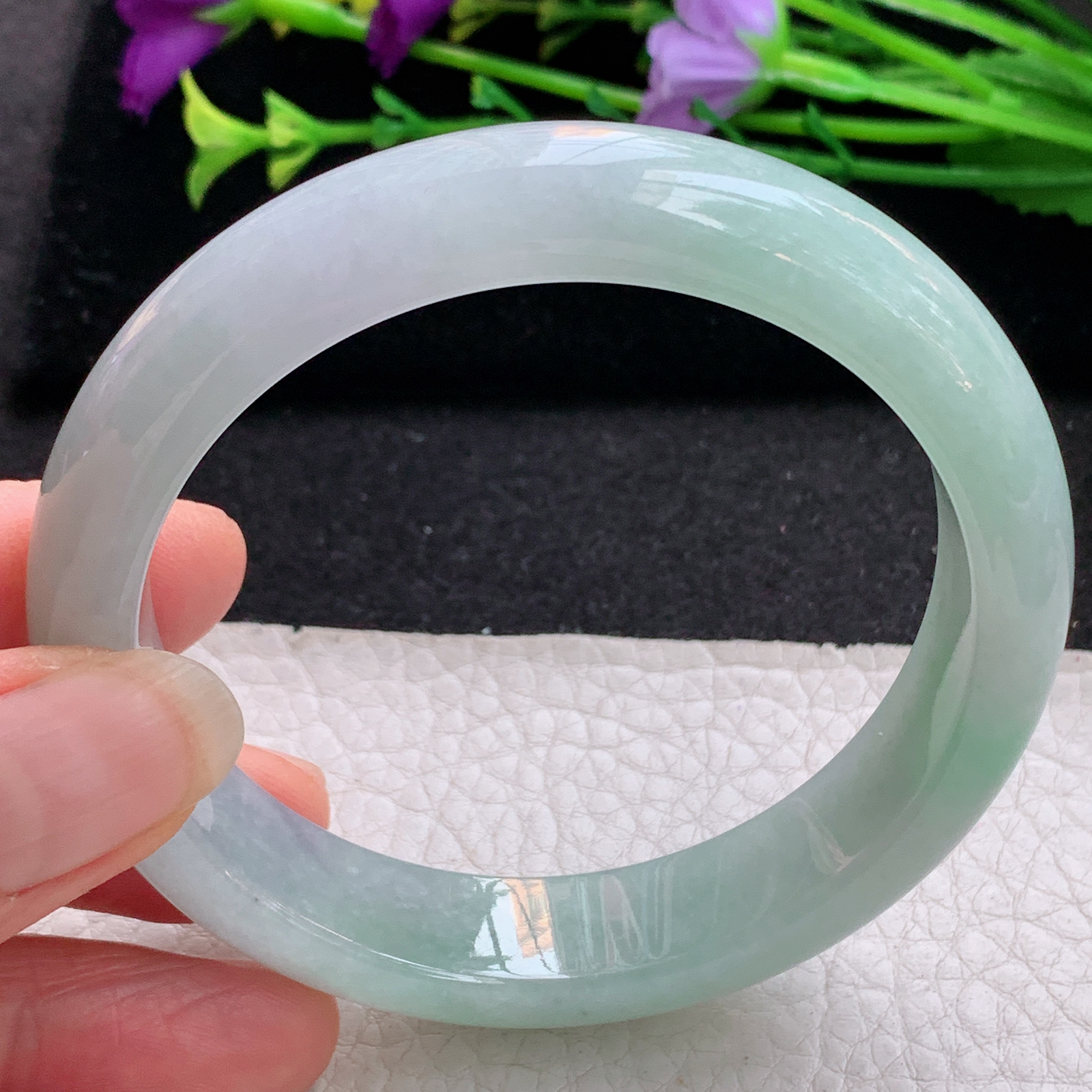 js实拍58*13.3*8.2平安镯 天然缅甸翡翠A货手镯清爽飘绿正圈玉手环