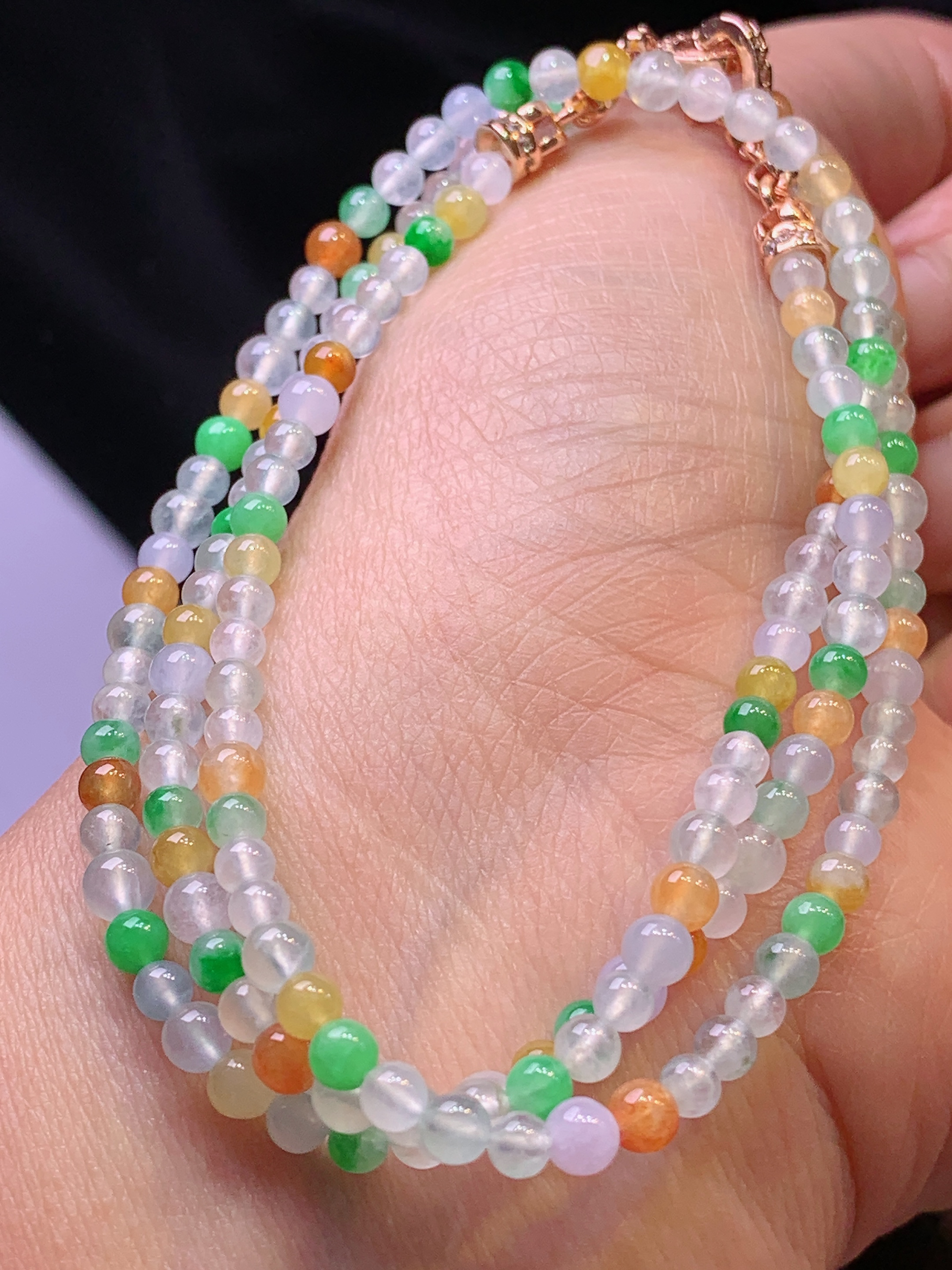 多彩圆珠项链 玉质细腻 色泽艳丽清新 水润亮眼 整体尺寸4*z1