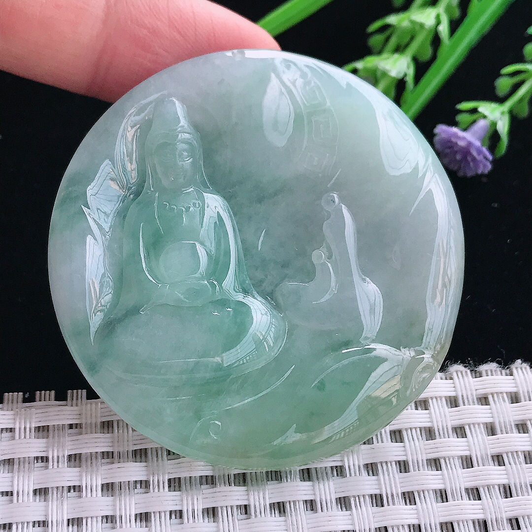 实拍A货翡翠53.8/5.8老坑冰胶水灵冰晴无相观音吊坠翡翠挂件