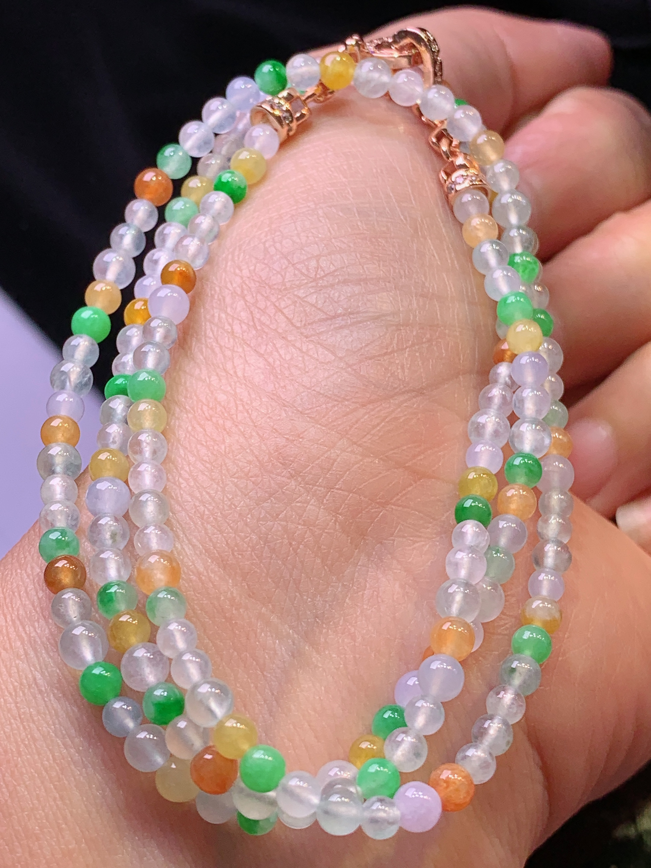 多彩圆珠项链 玉质细腻 色泽艳丽清新 水润亮眼 整体尺寸4*z1