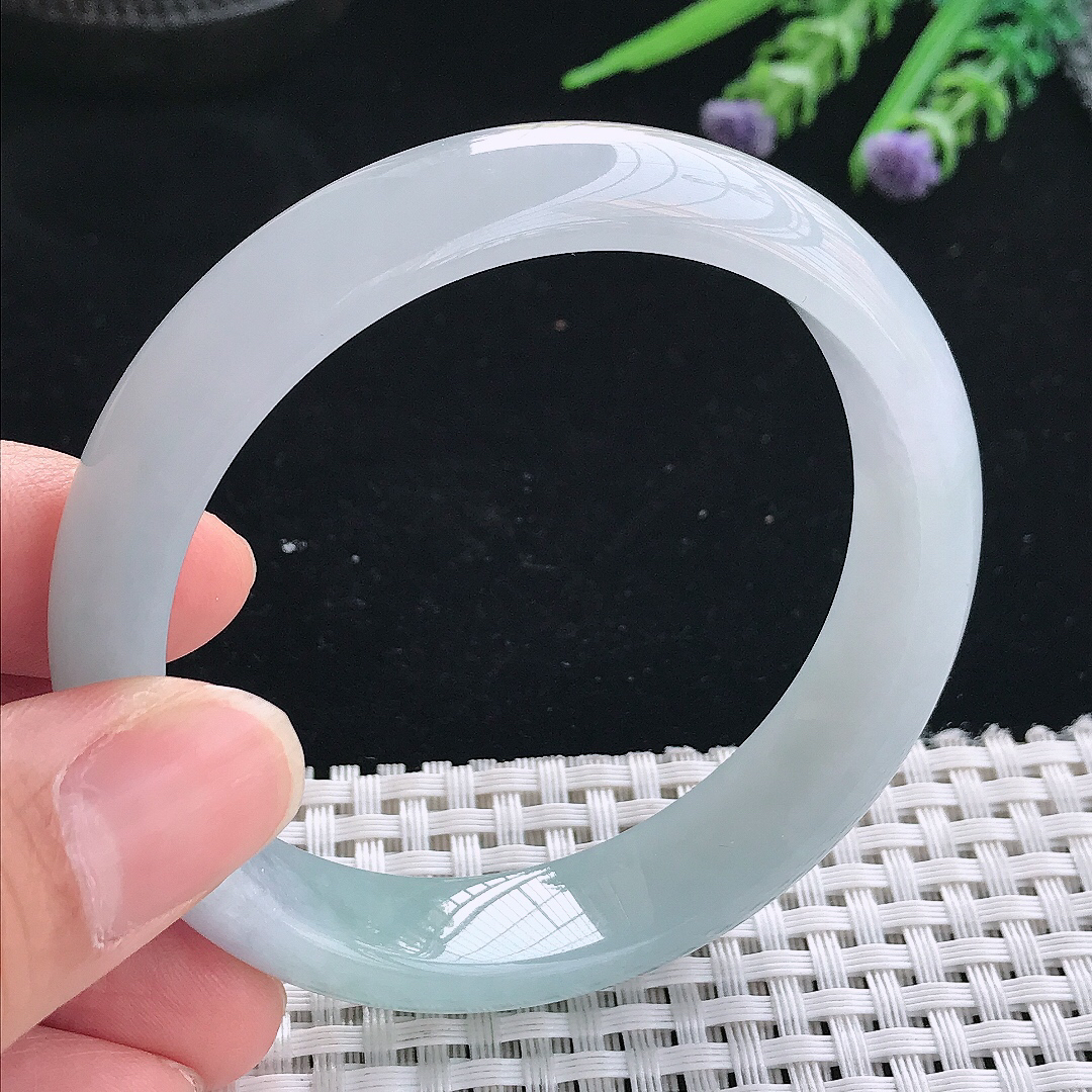 实拍天然翡翠56.8/13.2/7.6老坑冰胶水灵天空蓝手镯翡翠玉镯手环