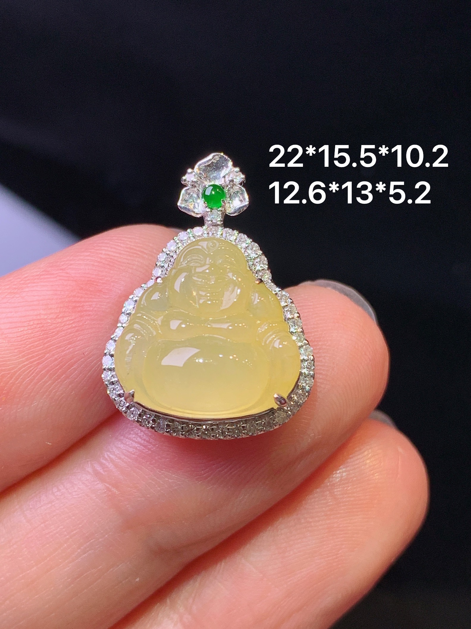 18k金钻镶嵌黄翡佛系公吊坠 玉质细腻 色泽艳丽清新 水润亮眼 整体尺寸22*15.5*10.2z2