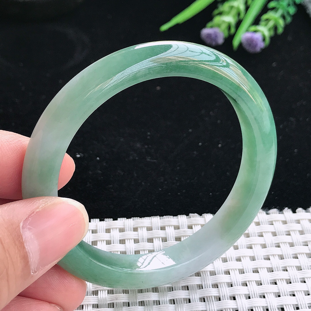 实拍天然翡翠53/9.3/7.8老坑精美油绿手镯翡翠玉镯手环