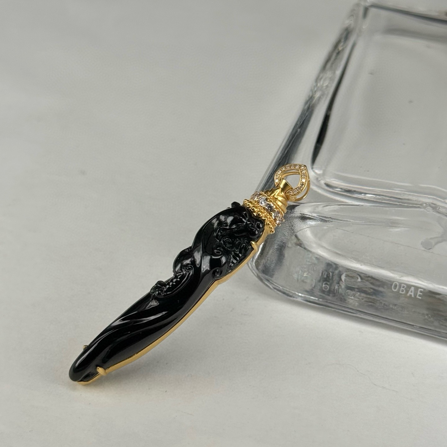 精品18k墨翠小龙柱 种好色正 黑度极好 打灯通透 油性十足 尺寸51.5