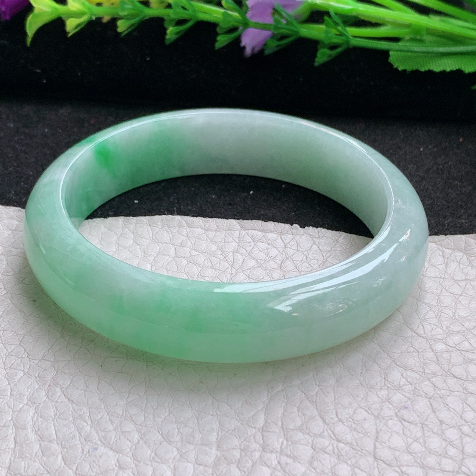 yh清新56*13.8*7.5平安镯 天然缅甸翡翠A货手镯水润飘绿宽边正圈玉手环