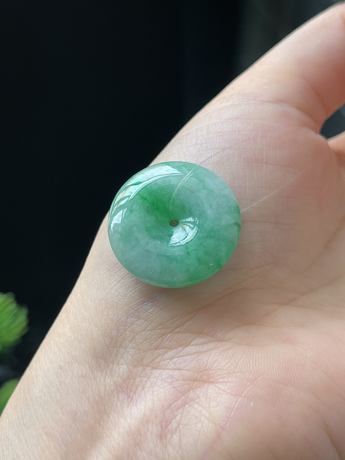 翡翠糯化种飘绿平安扣