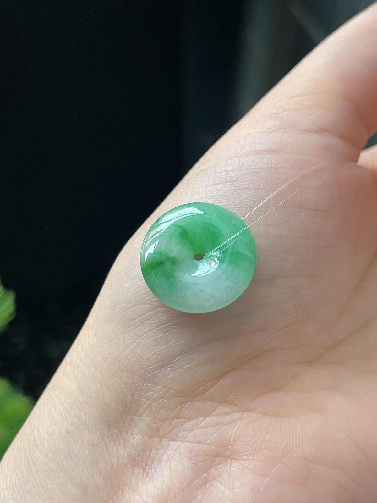 翡翠糯化种飘绿平安扣