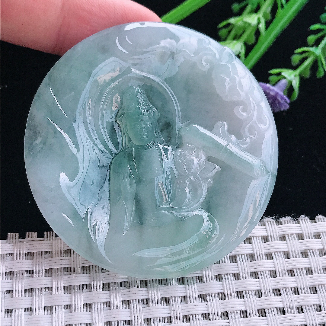 实拍A货翡翠57.5/5.5老坑冰胶水灵持莲观音吊坠翡翠挂件