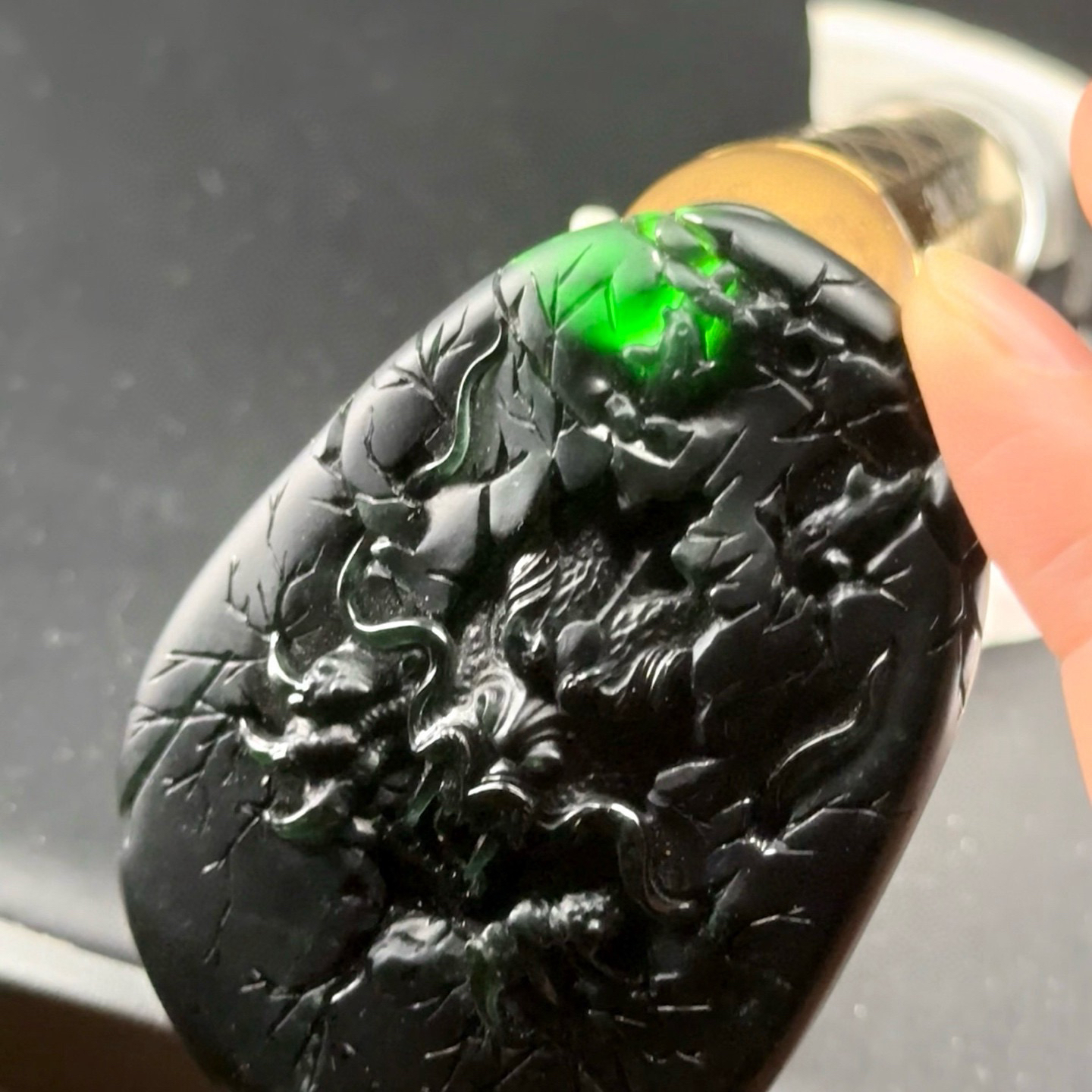 墨翠龙牌 种好色正 黑度极好 厚桩大气