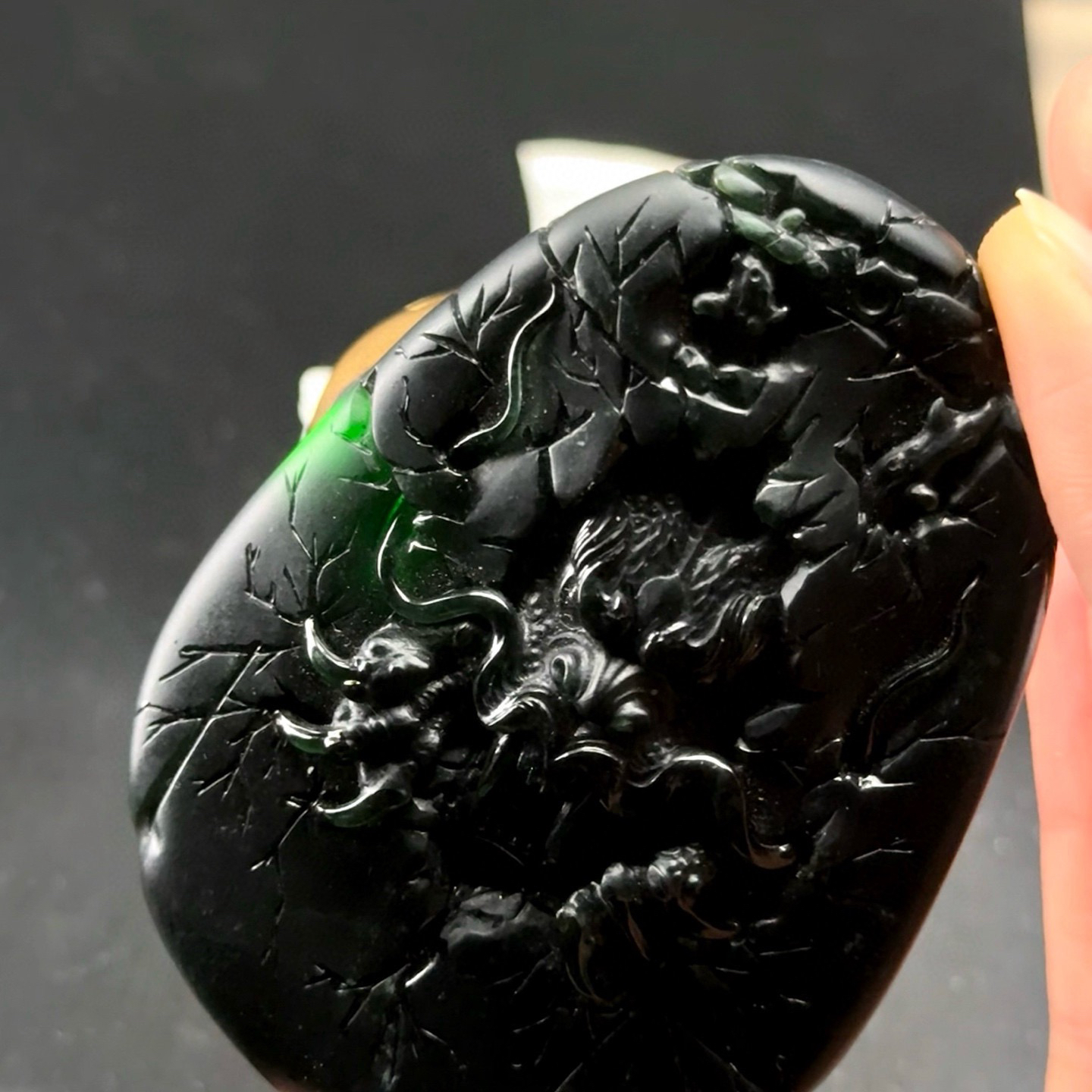 墨翠龙牌 种好色正 黑度极好 厚桩大气