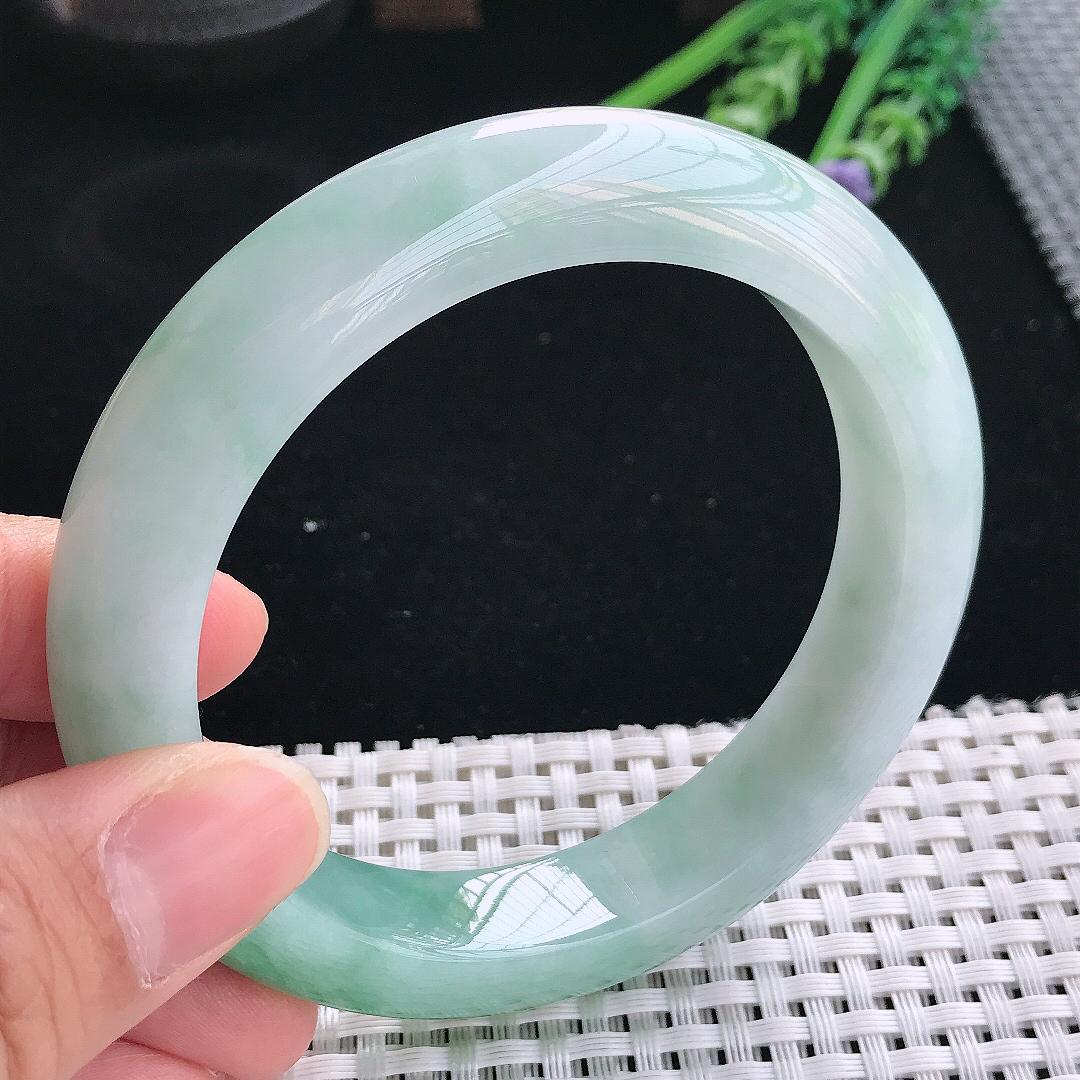 实拍天然翡翠61/13.2/10.2大圈口老坑冰润起胶飘阳绿手镯翡翠玉镯手环