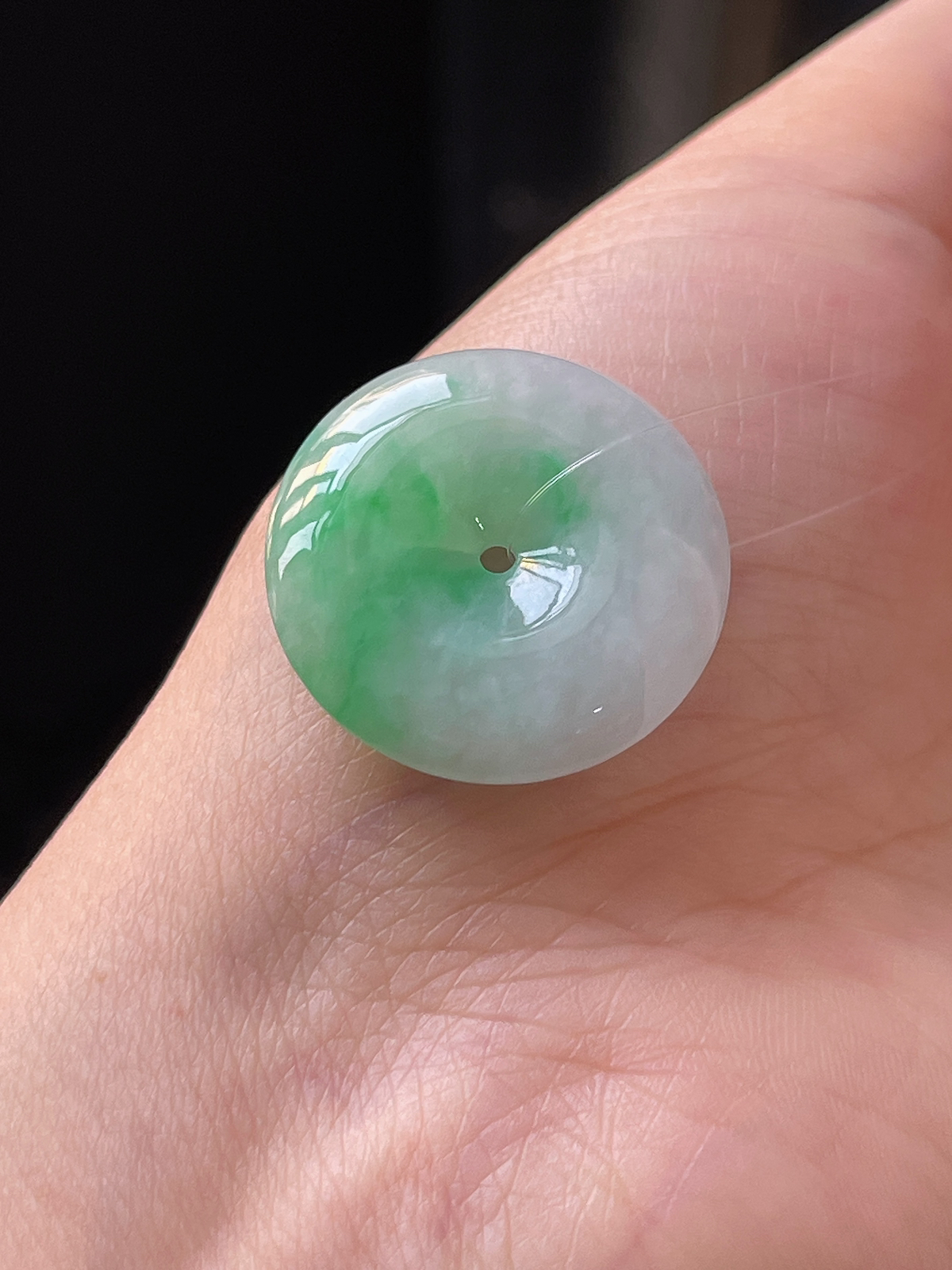 翡翠糯化种飘绿平安扣