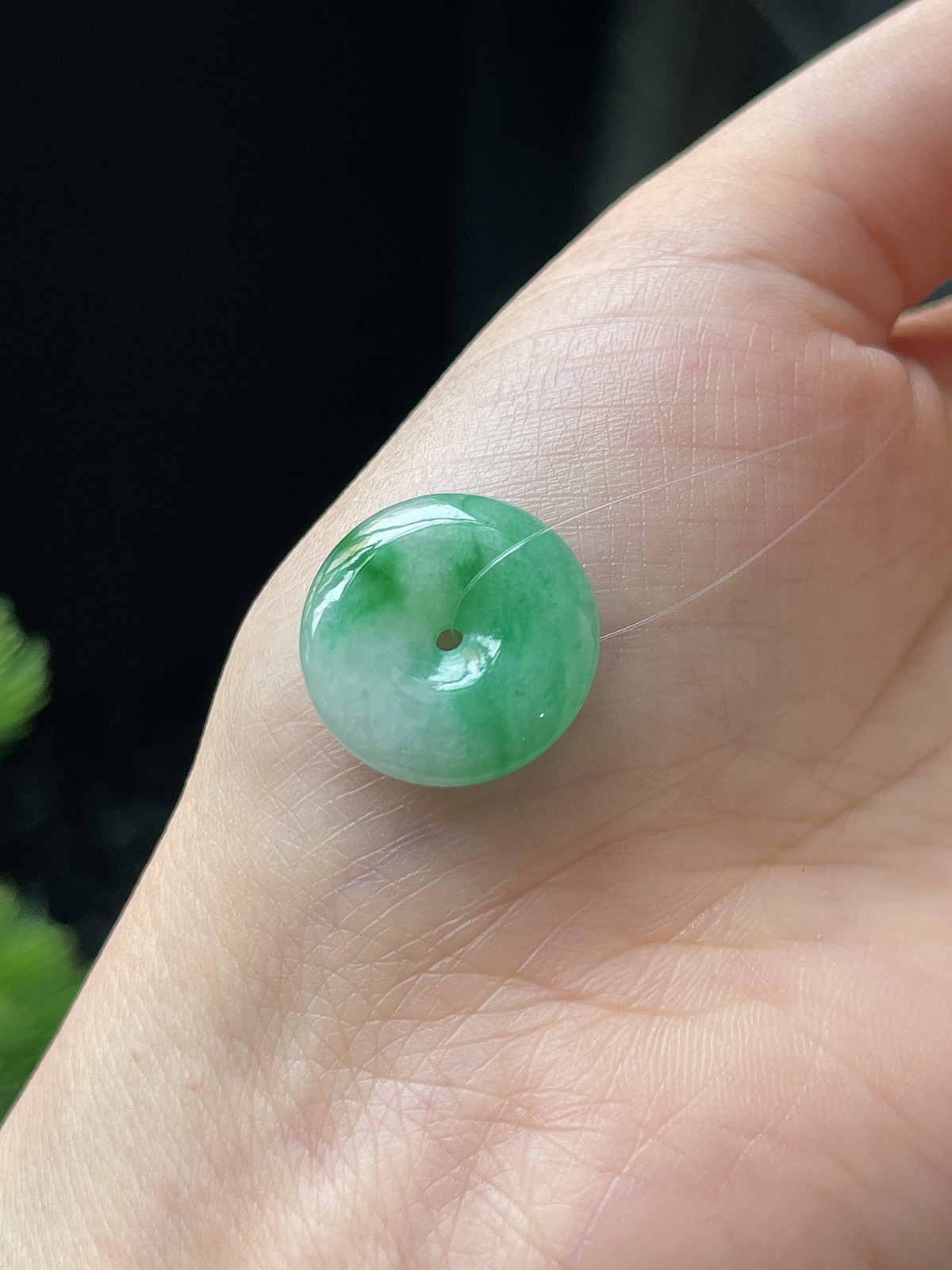 翡翠糯化种飘绿平安扣