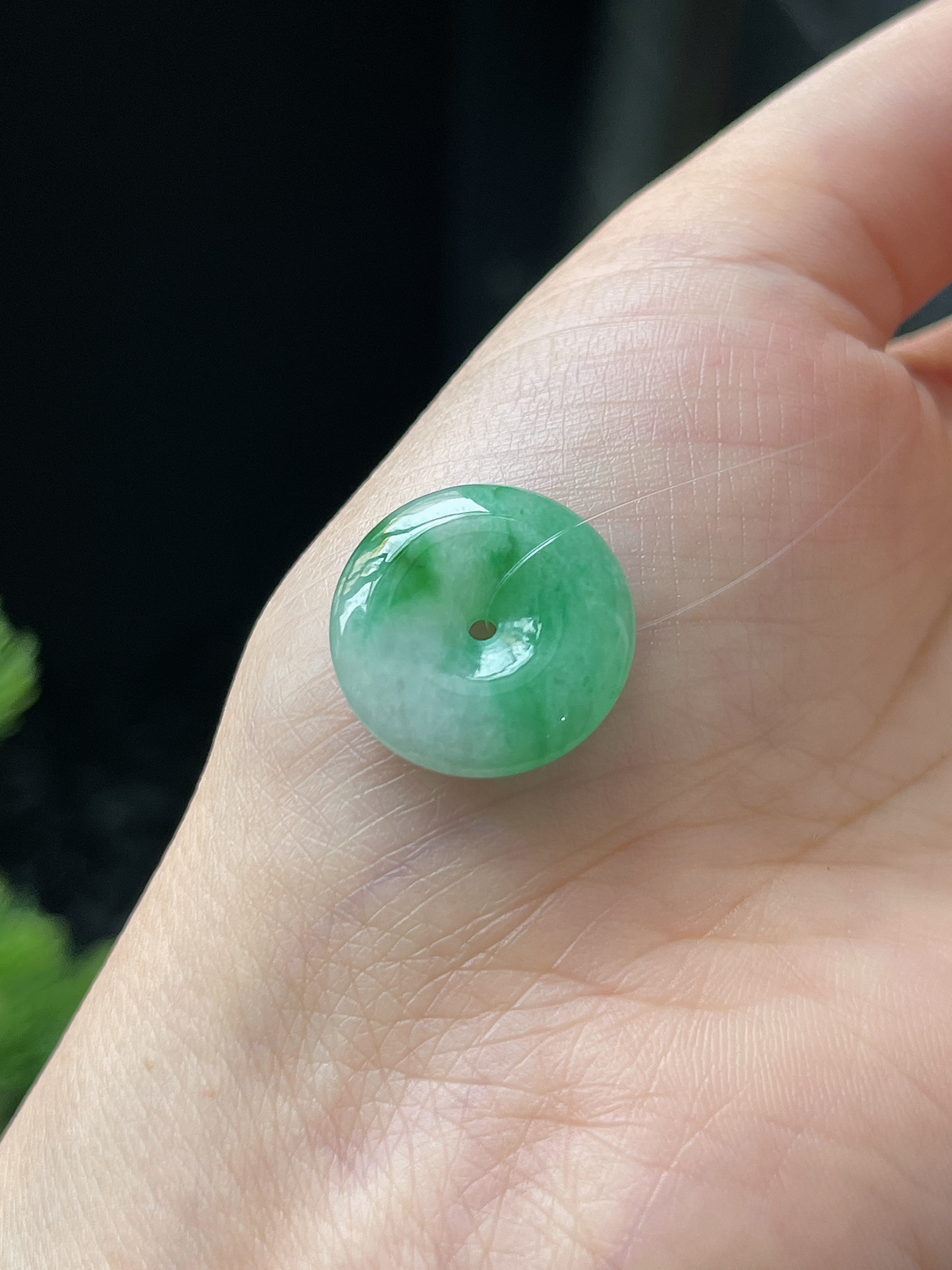 翡翠糯化种飘绿平安扣