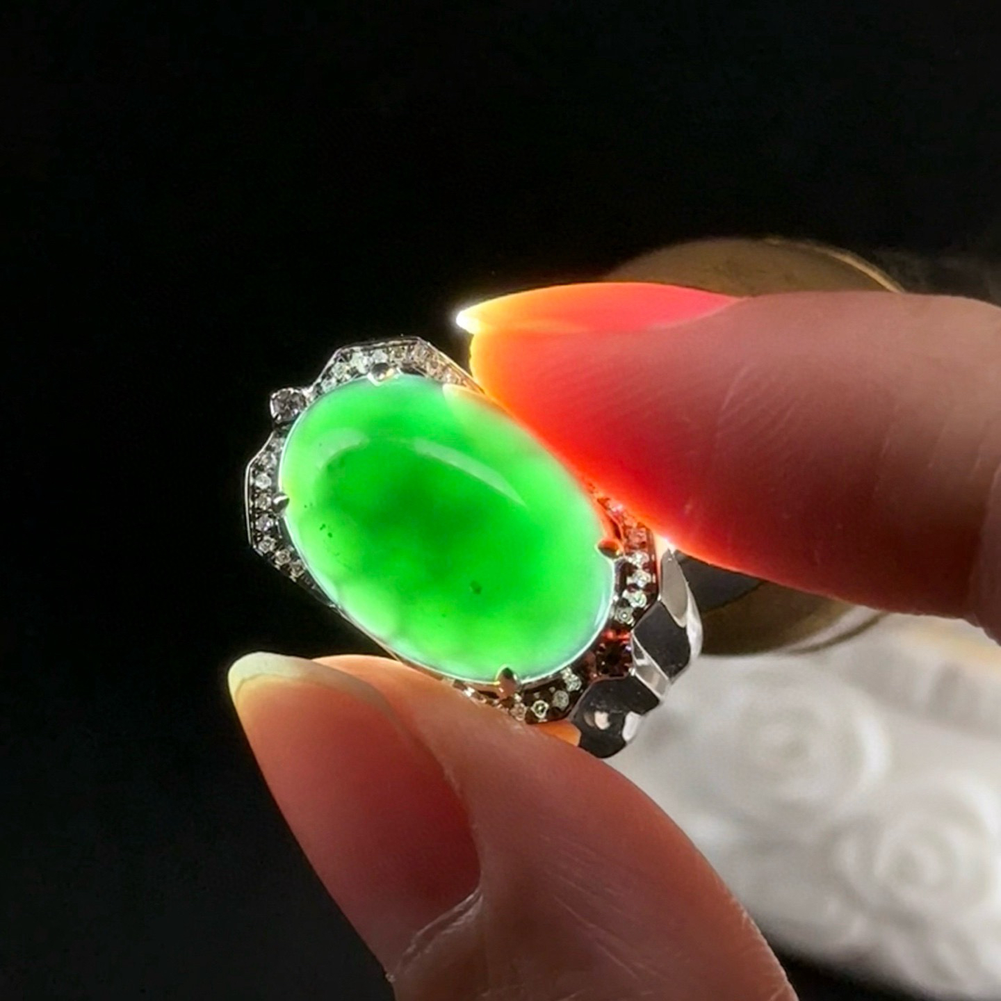 精品18k墨翠蛋面男戒 种好色正 黑度极好 打灯通透 油性十足 尺寸16.4