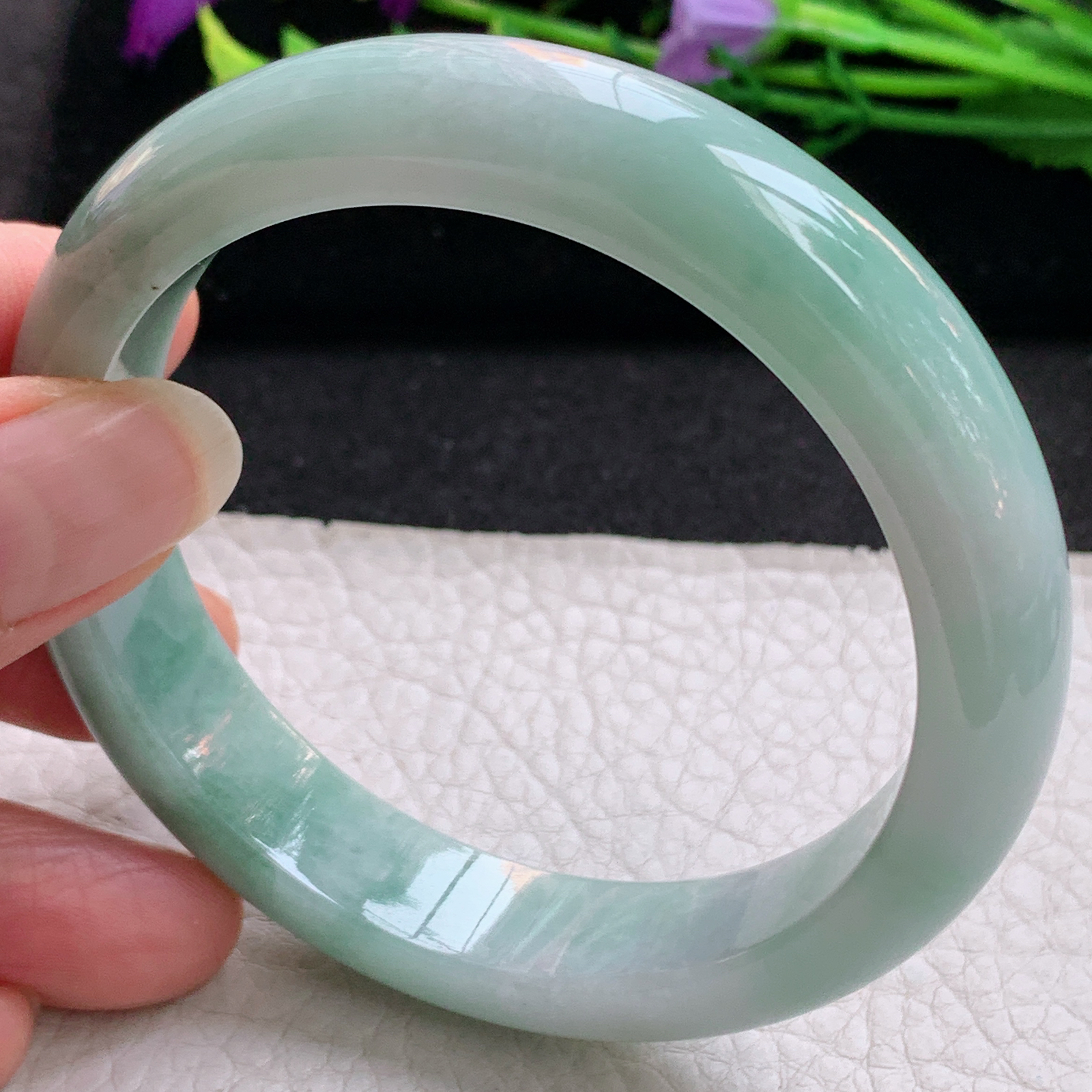 js实拍59*13.2*8.2平安镯 天然缅甸翡翠A货手镯水润飘花正圈玉手环