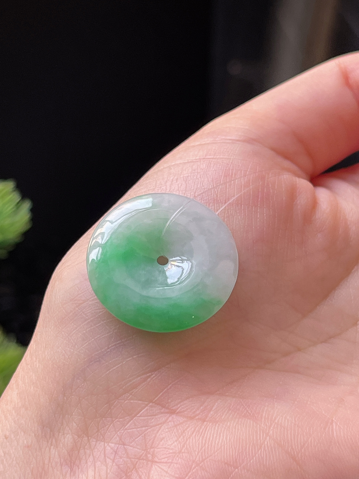 翡翠糯化种淡绿色平安扣