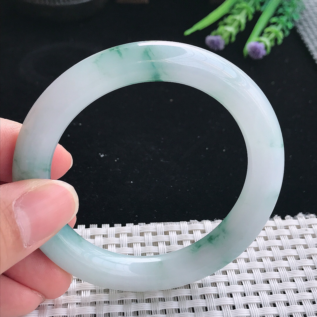 实拍天然翡翠55.5/10.2/10老坑精美飘花圆条手镯翡翠玉镯手环