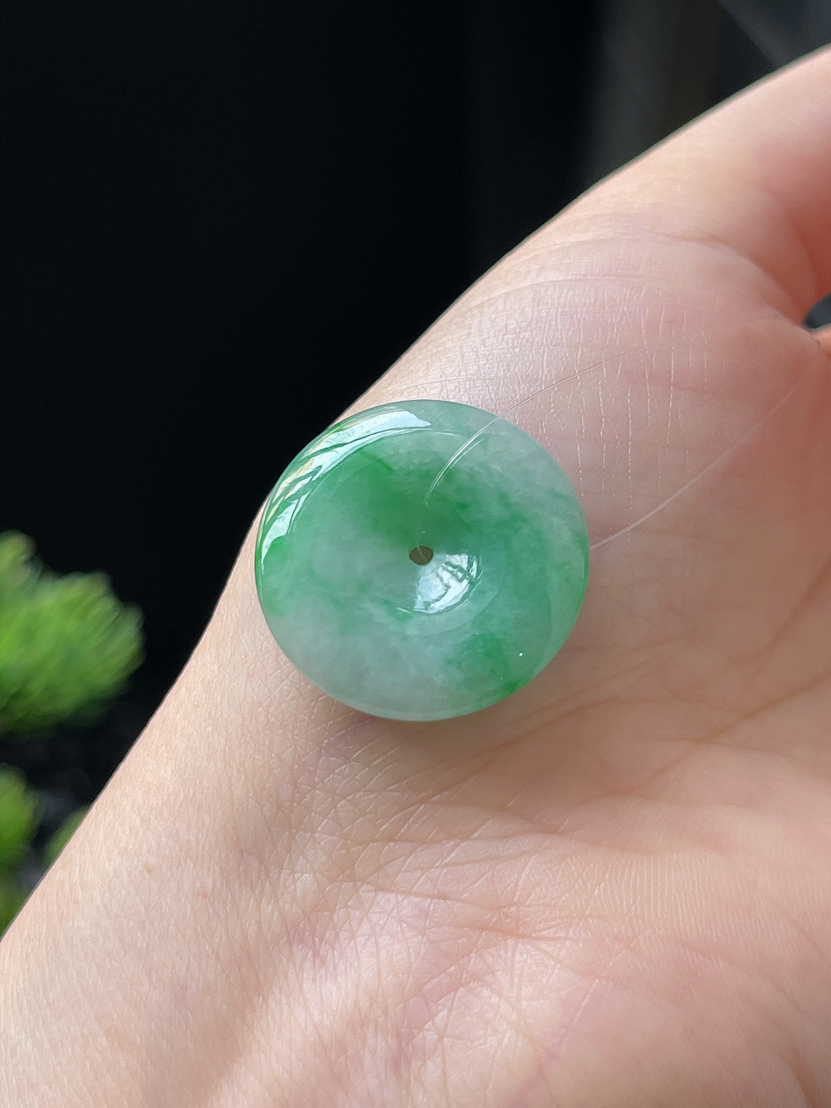 翡翠糯化种飘绿平安扣