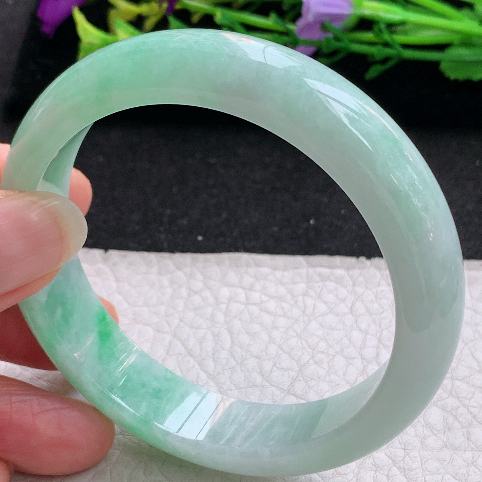 yh清新56*13.8*7.5平安镯 天然缅甸翡翠A货手镯水润飘绿宽边正圈玉手环