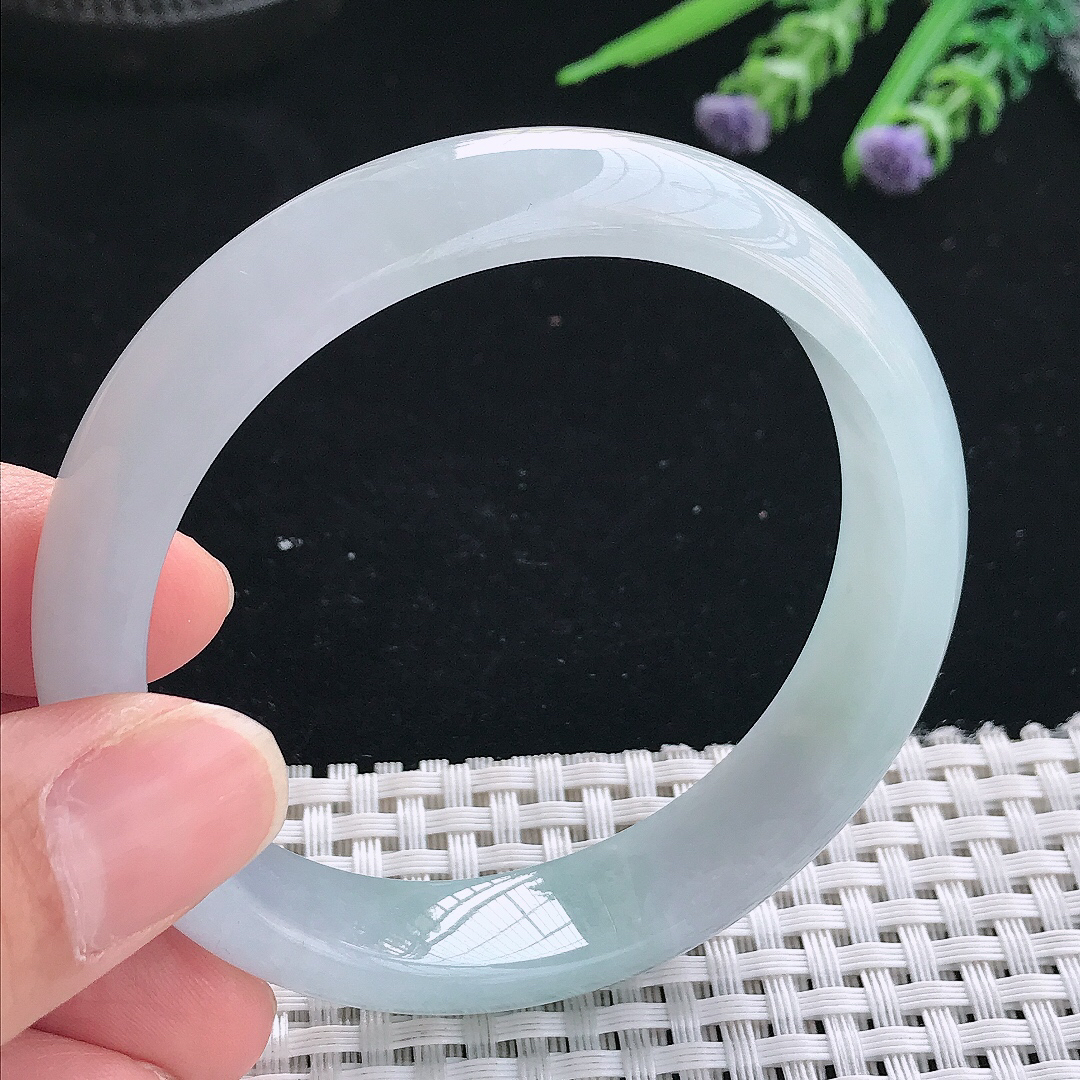 实拍天然翡翠56.8/13.2/7.6老坑冰胶水灵天空蓝手镯翡翠玉镯手环