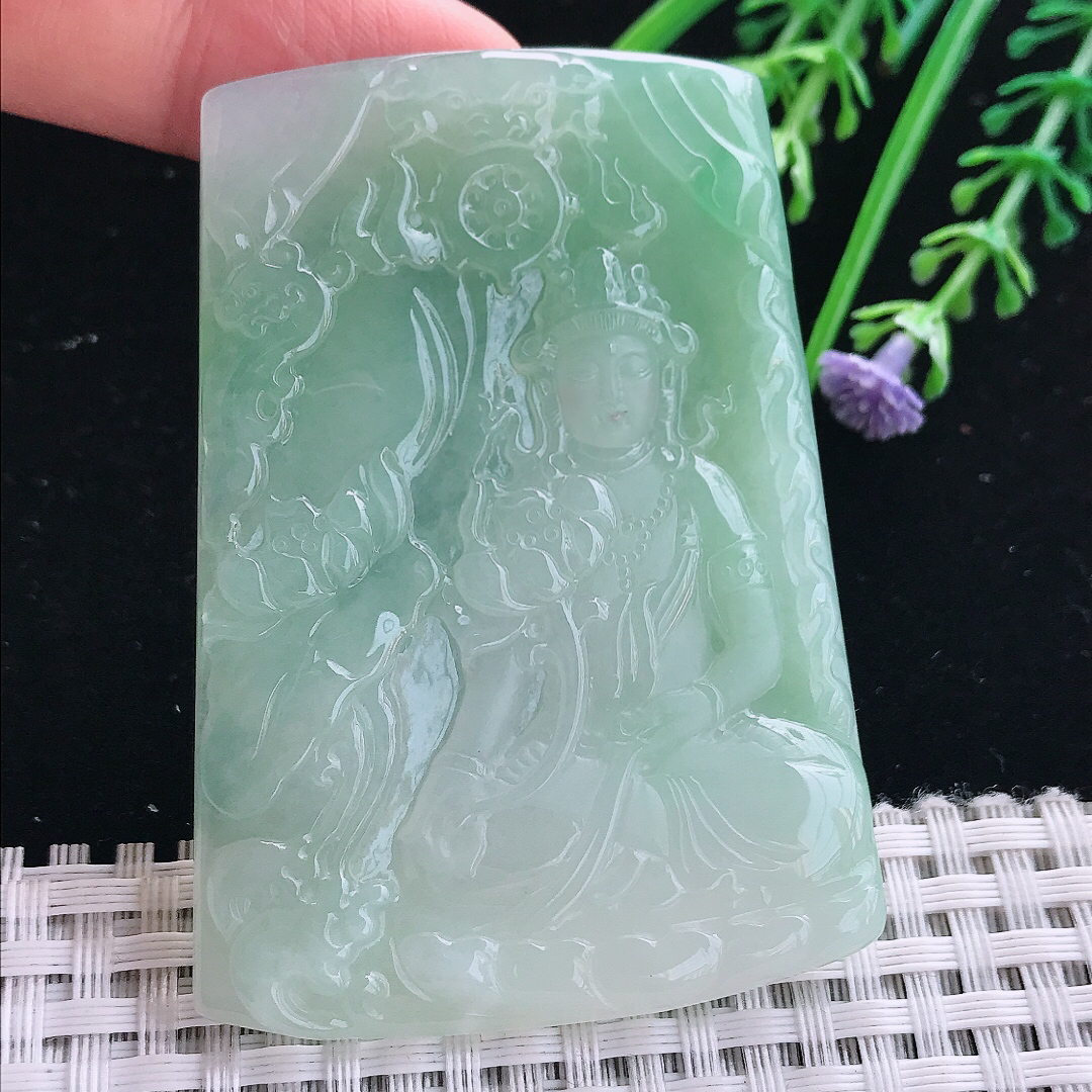 实拍A货翡翠66/48/5.3老坑冰胶水灵冰晴绿持莲观音吊坠翡翠大势至菩萨