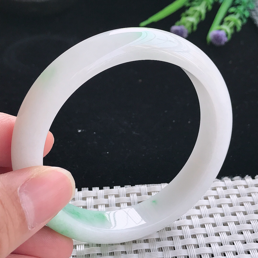 实拍天然翡翠57.5/12.8/8.2老坑精美飘阳绿手镯翡翠玉镯手环