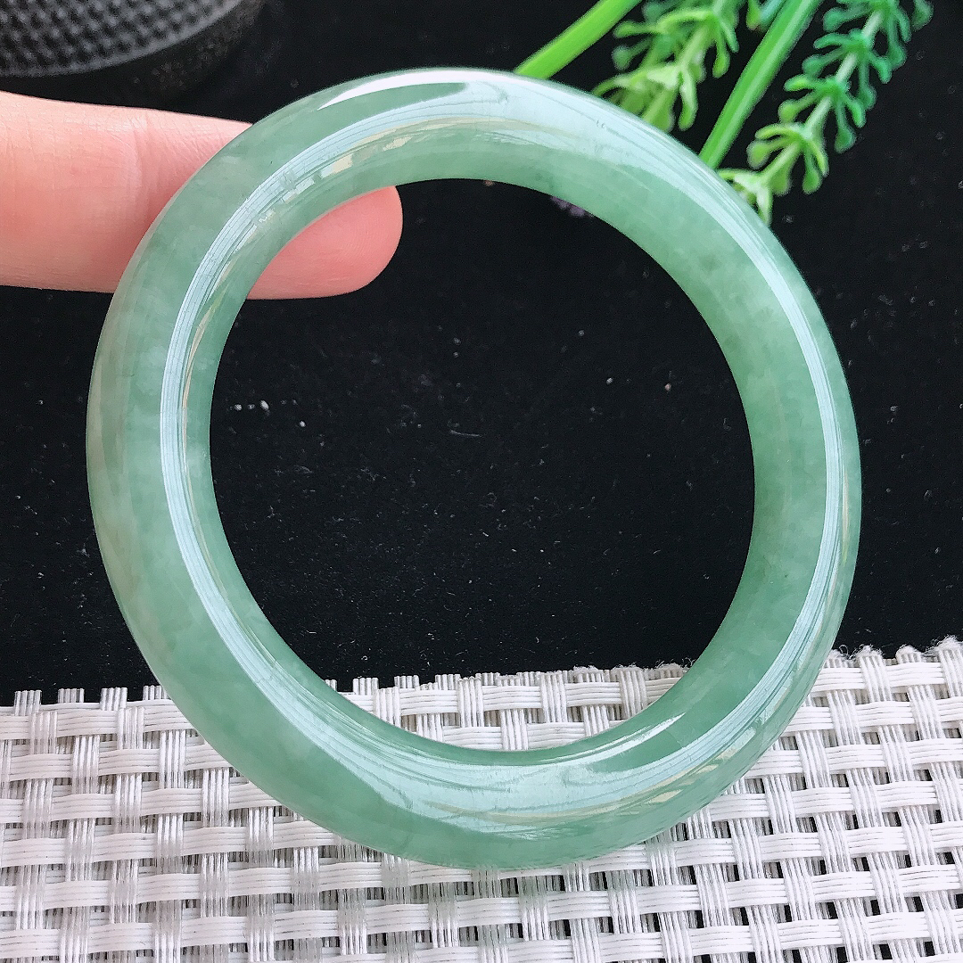 实拍天然翡翠55/10.5/10.3老坑冰润起胶满绿圆条手镯翡翠玉镯手环