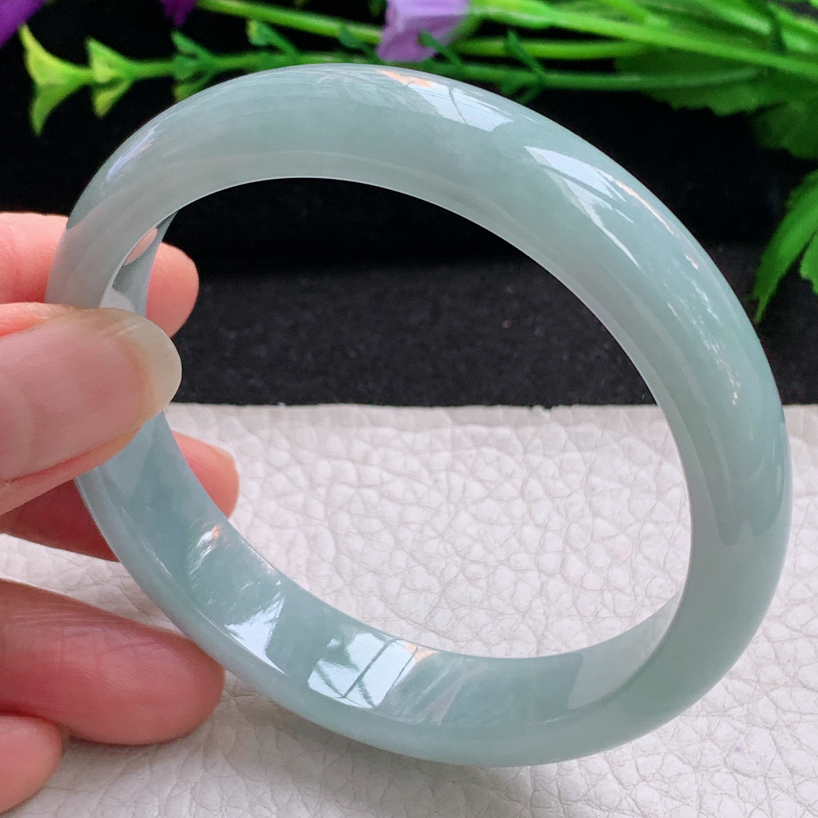 js实拍59*12.8*7.2平安镯 天然缅甸翡翠A货手镯淡蓝底正圈玉手环