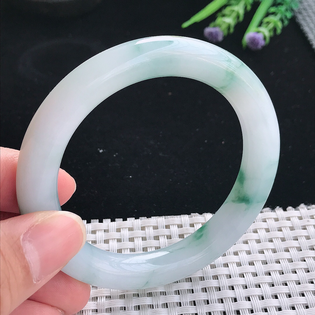 实拍天然翡翠55.5/10.2/10老坑精美飘花圆条手镯翡翠玉镯手环