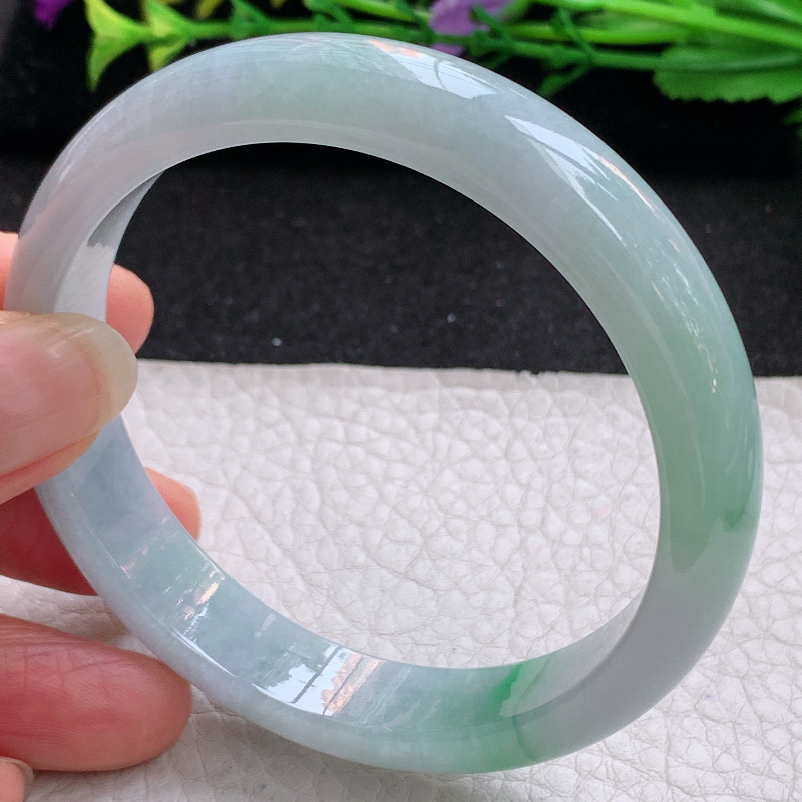 yh实拍59*12.6*7.2平安镯 天然缅甸翡翠A货手镯冰飘阳绿宽边正圈玉手环