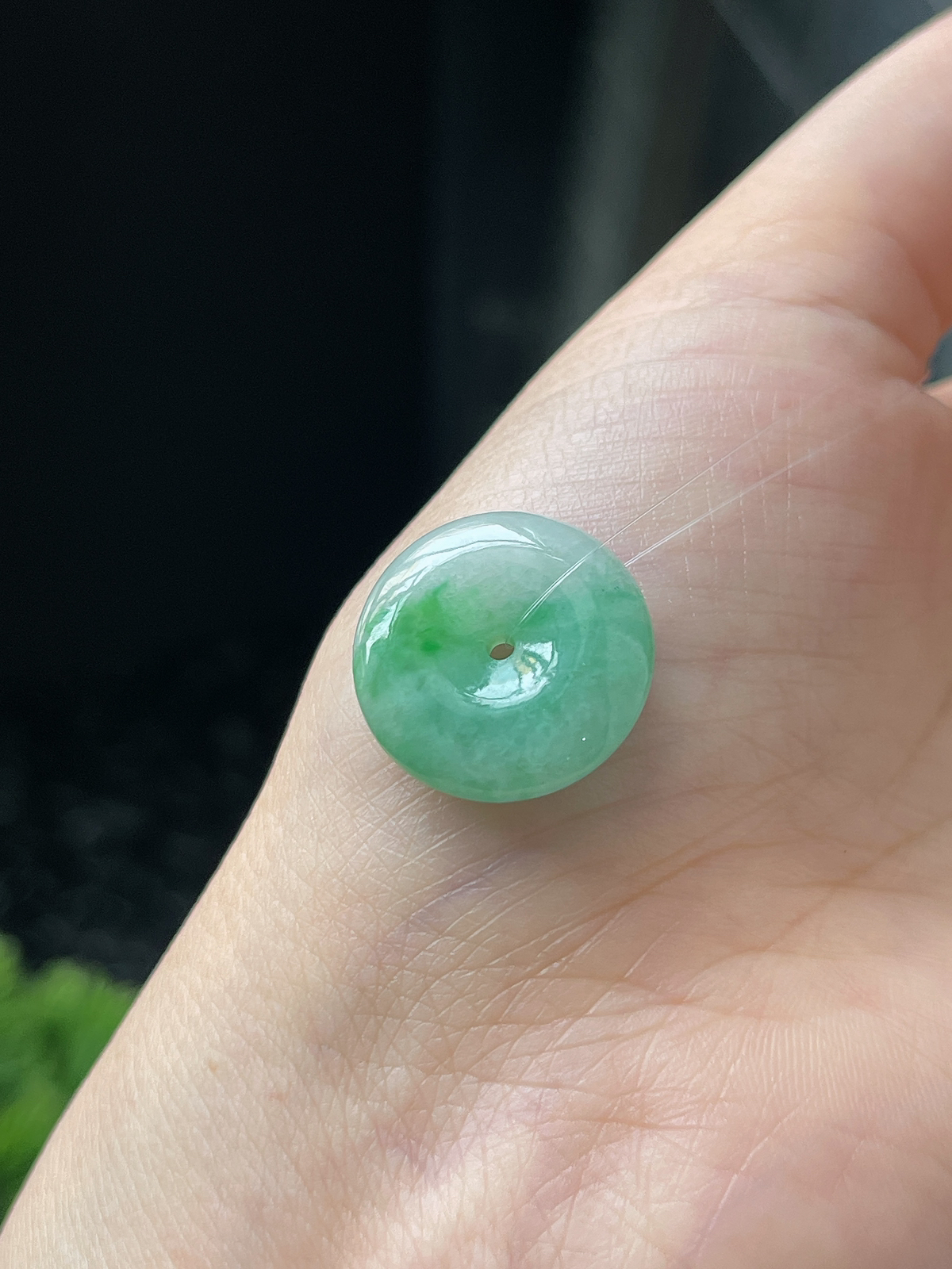 翡翠糯化种飘绿平安扣