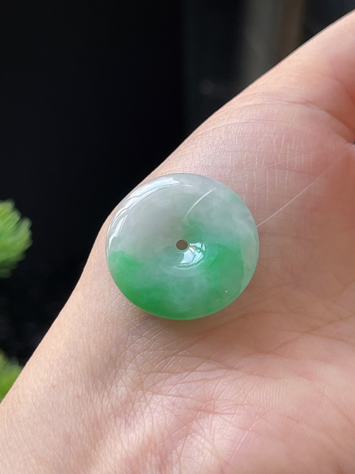 翡翠糯化种淡绿色平安扣