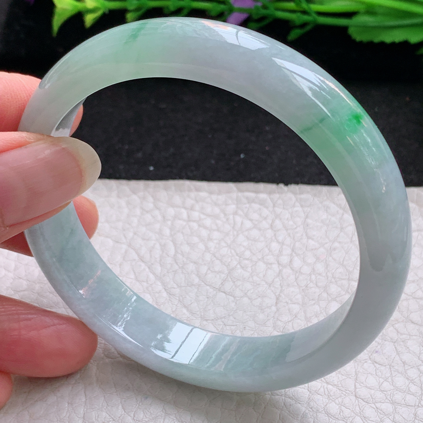 yh实拍59*12.6*7.2平安镯 天然缅甸翡翠A货手镯冰飘阳绿宽边正圈玉手环