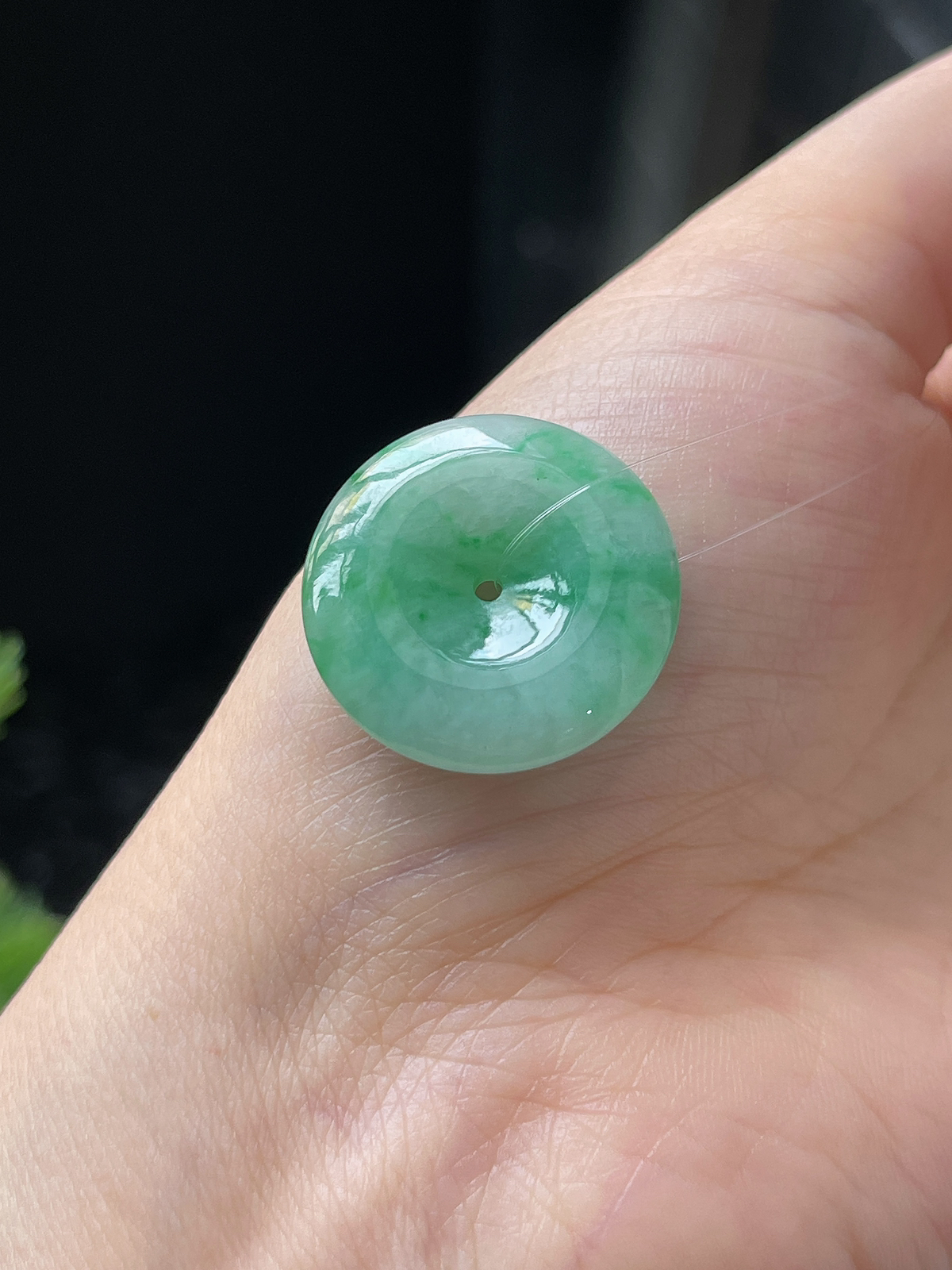 翡翠糯化种飘绿平安扣