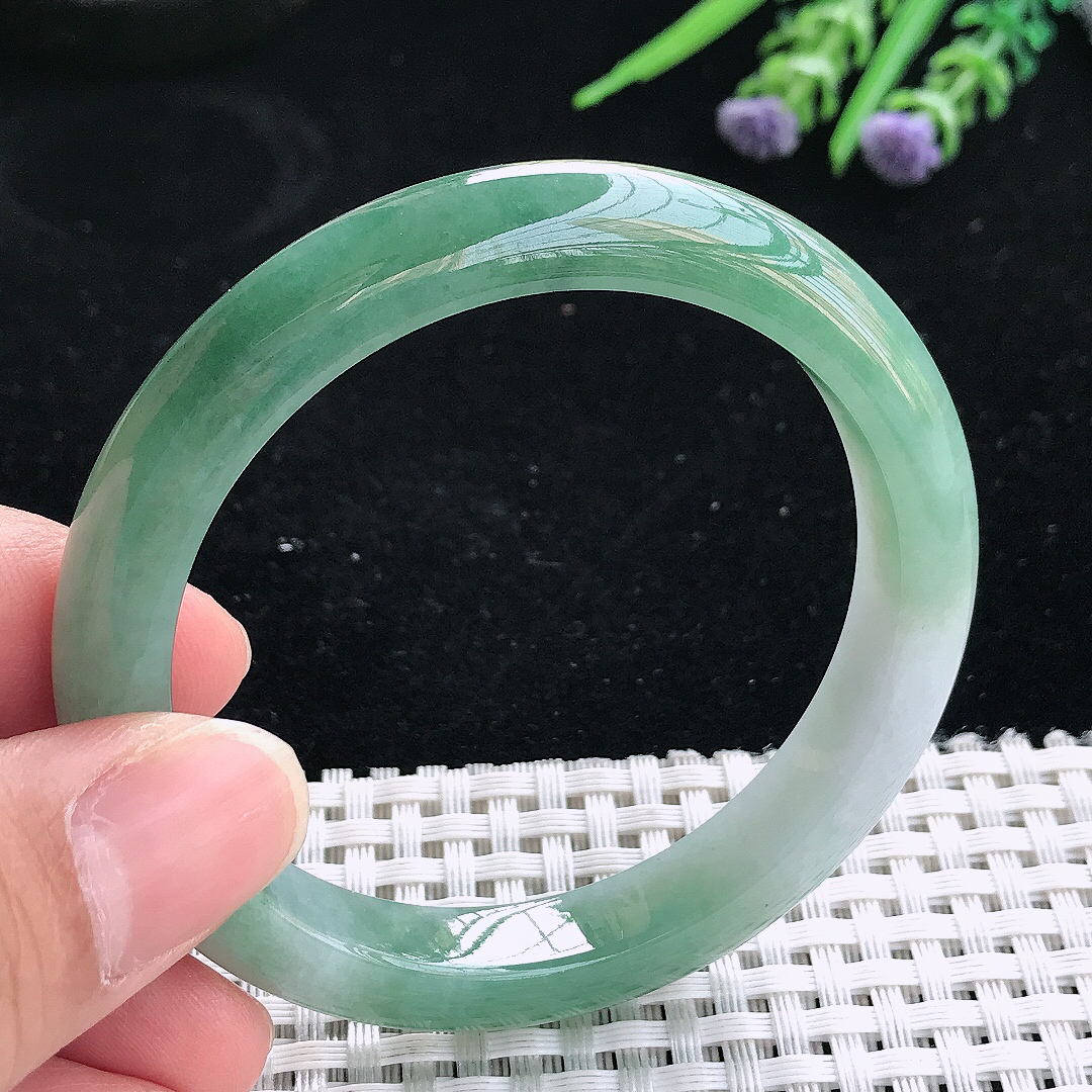 实拍天然翡翠53/9.3/7.8老坑精美油绿手镯翡翠玉镯手环