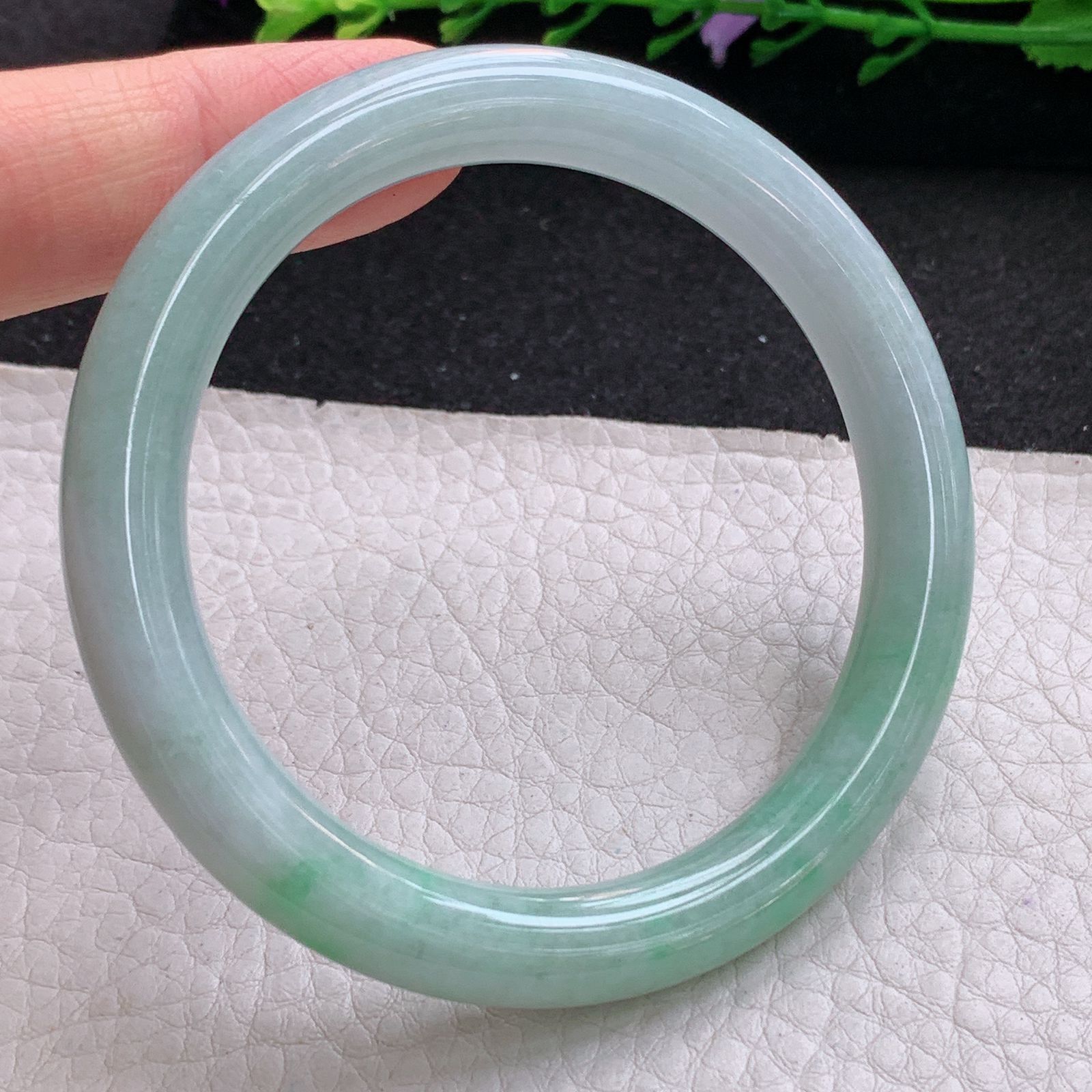 n实拍55*8.5美人镯 天然缅甸翡翠A货手镯项链清新圆条正圈玉手环