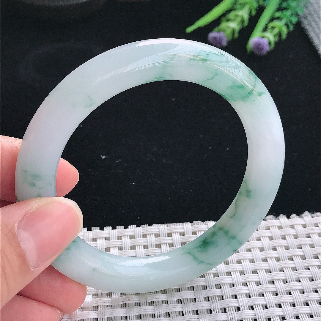 实拍天然翡翠55.5/10.2/10老坑精美飘花圆条手镯翡翠玉镯手环