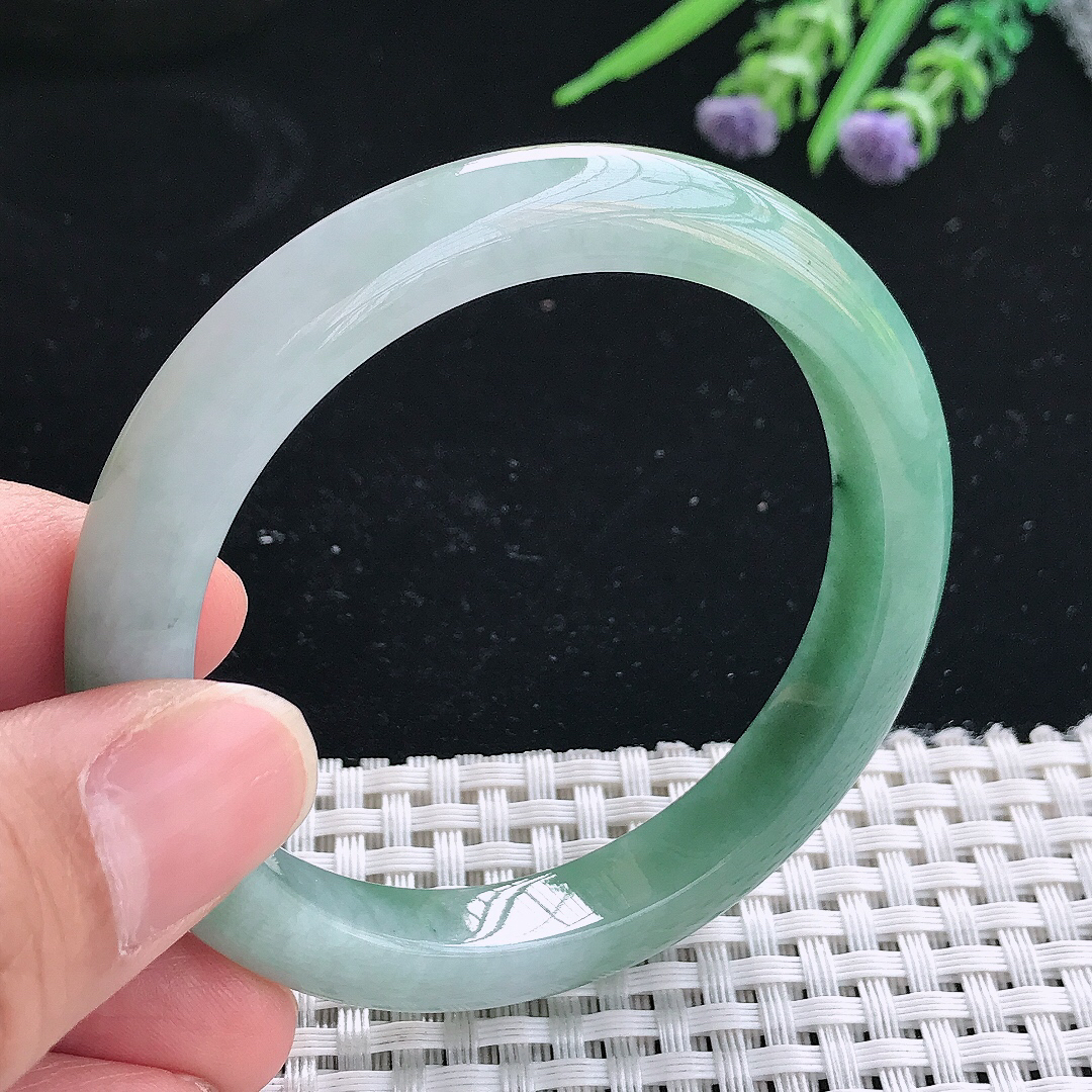 实拍天然翡翠53/9.3/7.8老坑精美油绿手镯翡翠玉镯手环