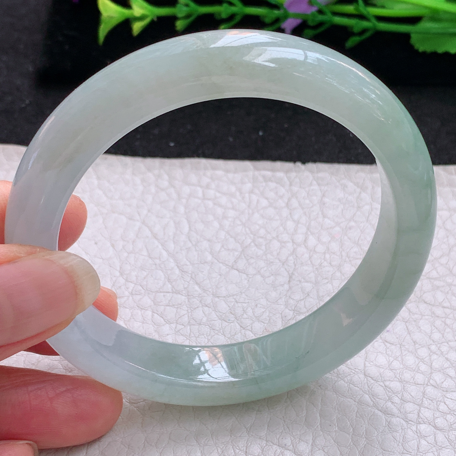 z实拍56.5*12.5*8.3平安镯 天然缅甸翡翠A货手镯冰润浅绿宽边正圈玉手环