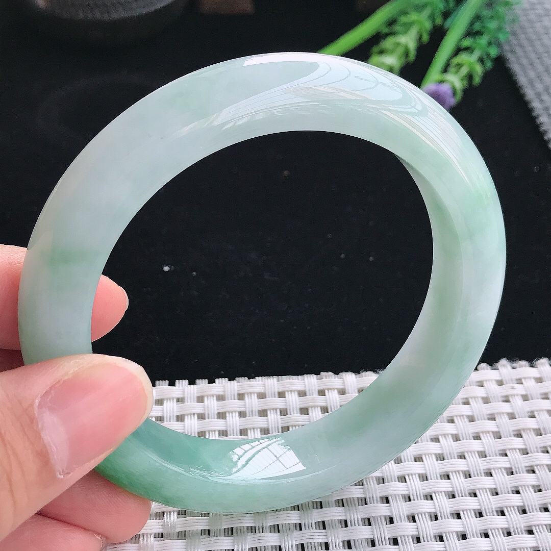 实拍天然翡翠61/13.2/10.2大圈口老坑冰润起胶飘阳绿手镯翡翠玉镯手环